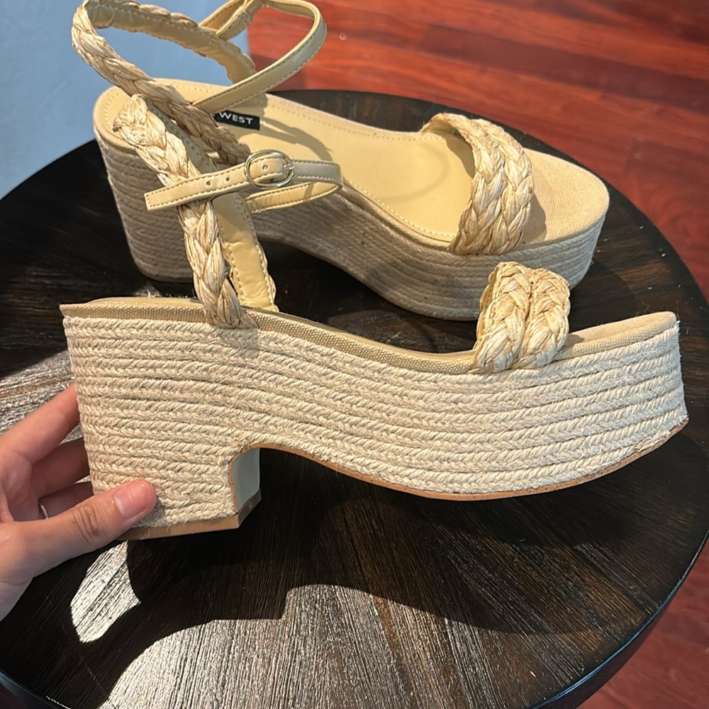 NWOT Nine West Heels